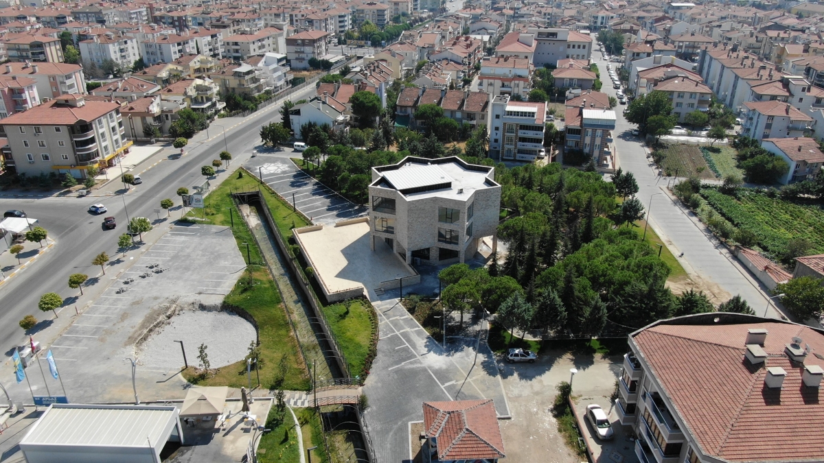 Hayat Dolu Karesi