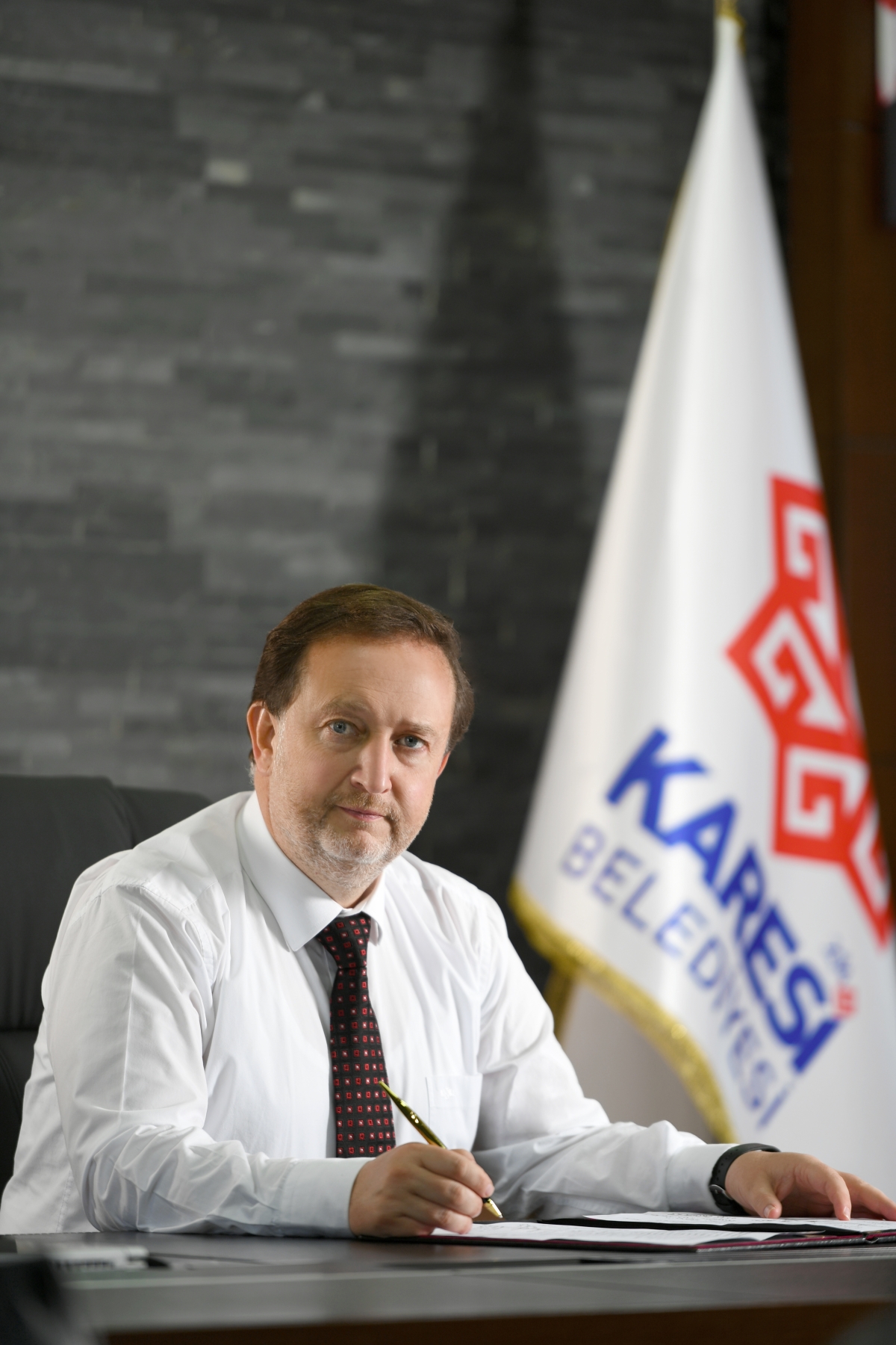 Hayat Dolu Karesi
