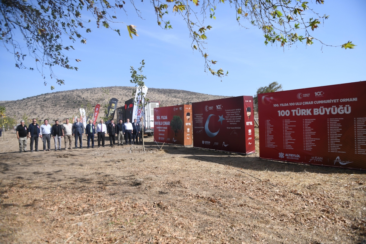100. YILDA 100 EFE BÜYÜK BEĞENİ TOPLADI