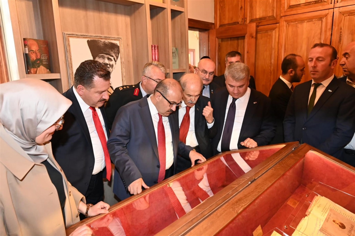 Büyükşehir, Cumhuriyet’in 100. yılını kütüphane açarak kutladı
