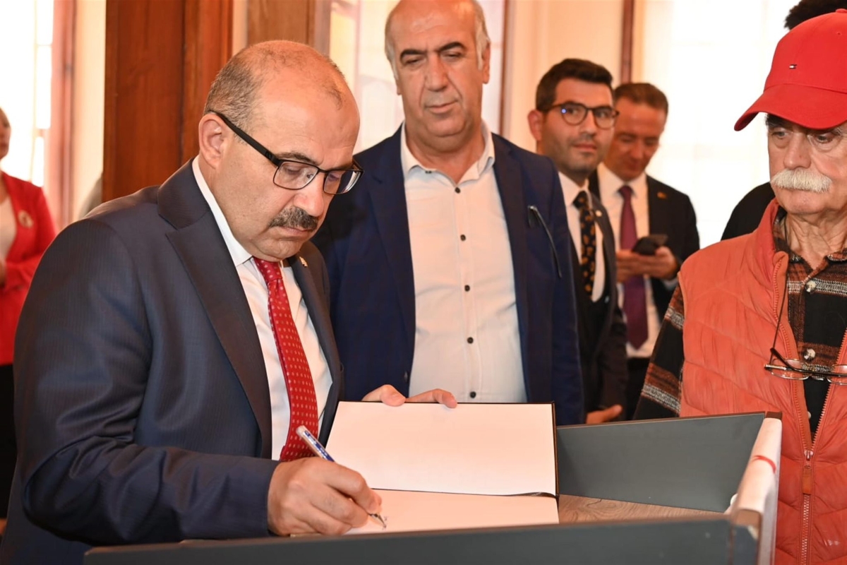 Büyükşehir, Cumhuriyet’in 100. yılını kütüphane açarak kutladı