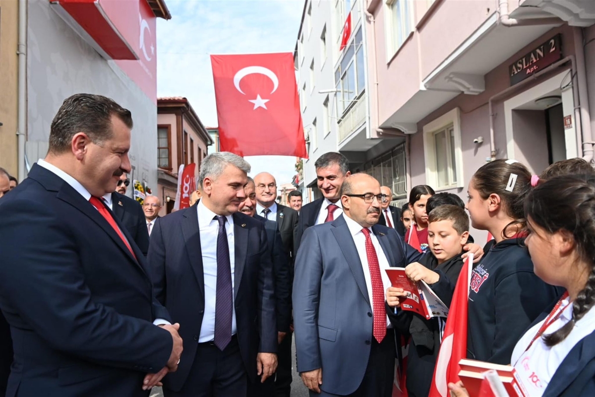 Büyükşehir, Cumhuriyet’in 100. yılını kütüphane açarak kutladı