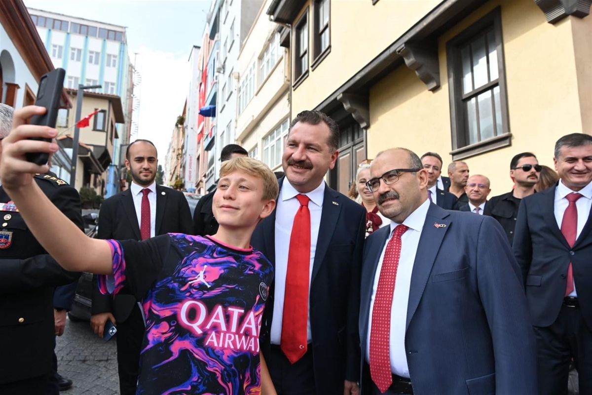 Büyükşehir, Cumhuriyet’in 100. yılını kütüphane açarak kutladı