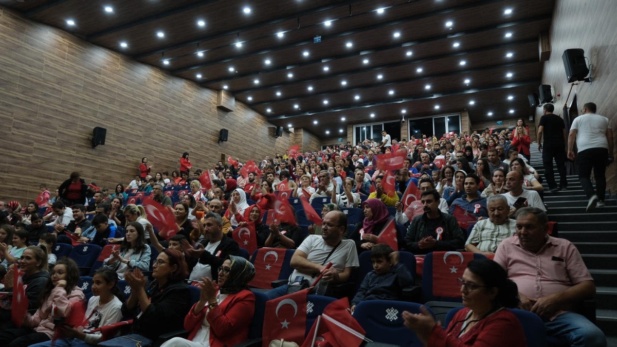 ALTIEYLÜL’DE 100. YIL COŞKUSU