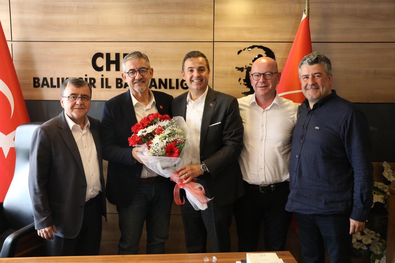 Başkan Ahmet Akın’dan CHP İl Başkanı Erden Köybaşı’na Teşekkür Ziyareti: Birlikte Kazandık!