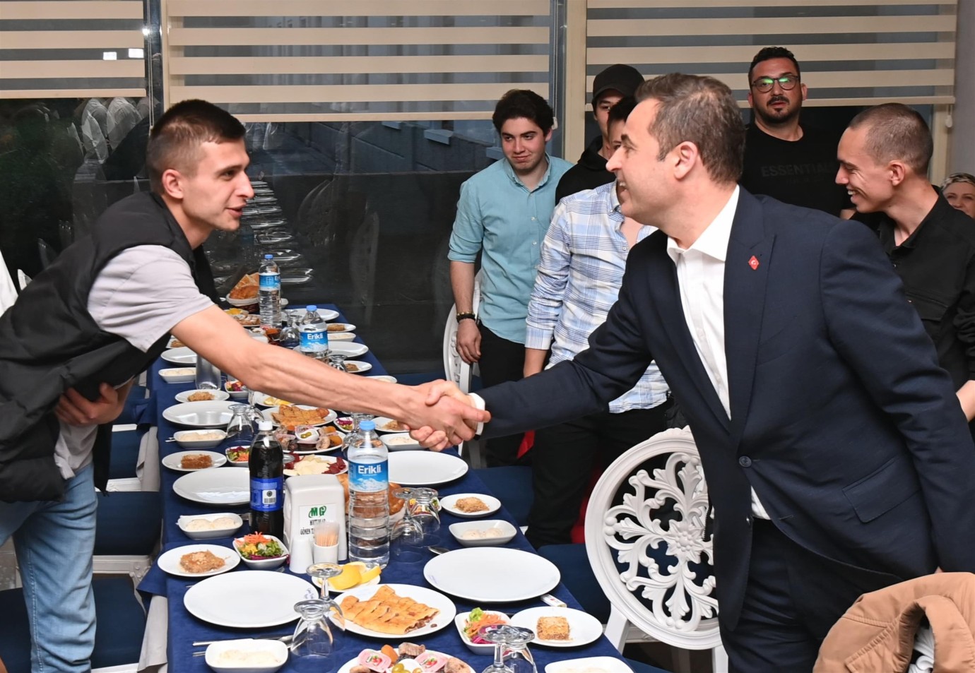 Başkan Akın’ın ilk ilçe ziyareti baba ocağı Gönen’e