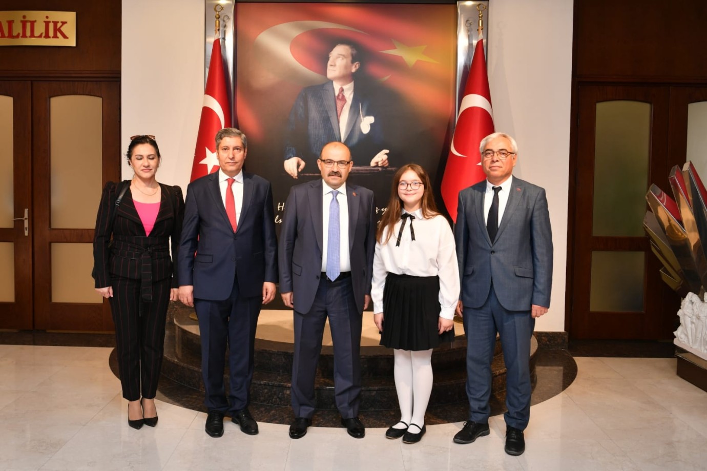 Vali Ustaoğlu Koltuğu Devretti 