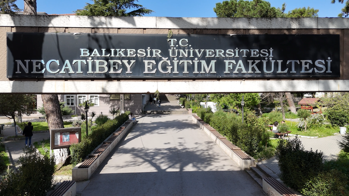BAÜN Necatibey Eğitim Fakültesinde 4 Bölüm Akredite Oldu