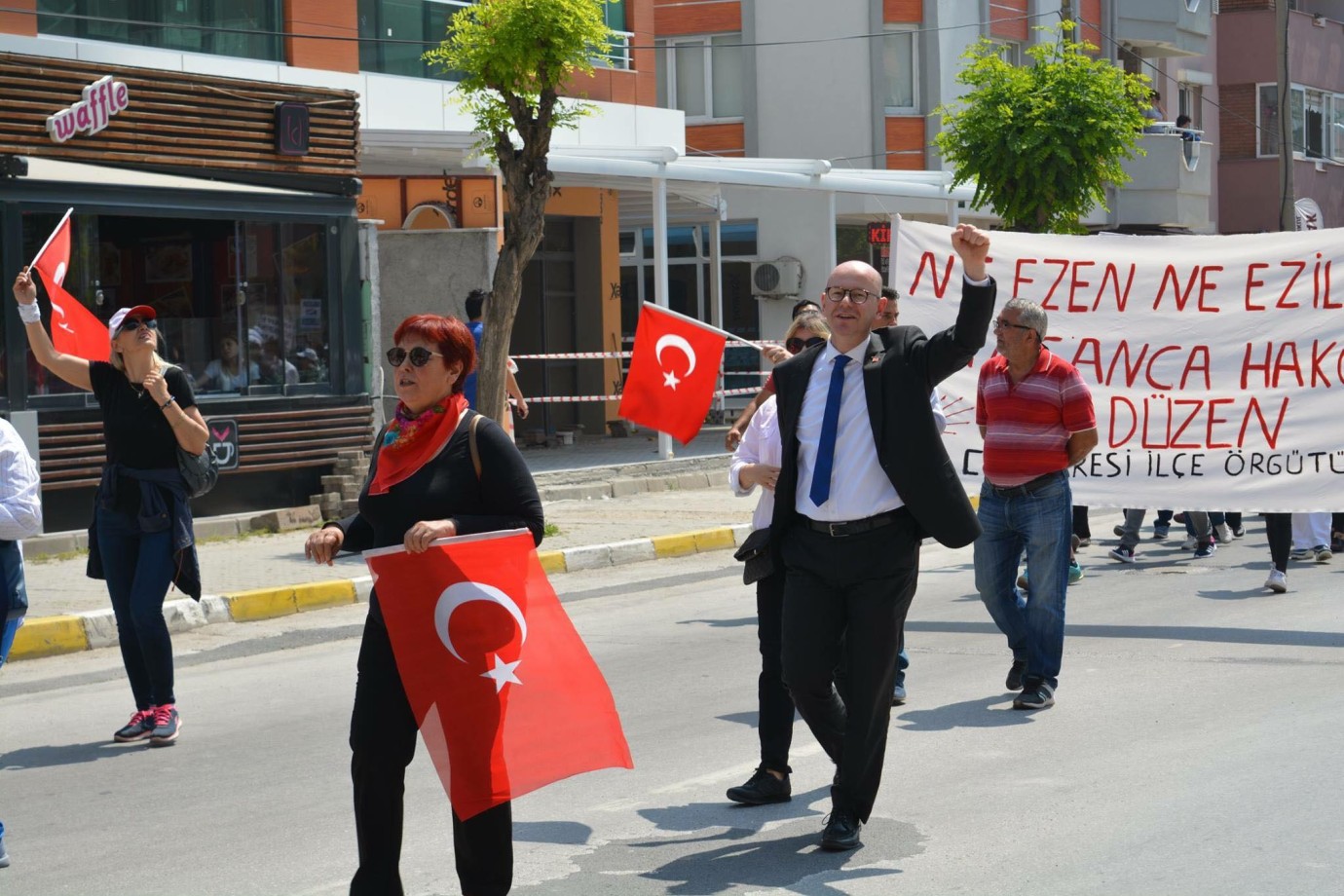 CHP'Lİ SERKAN SARI'DAN 1 MAYIS AÇIKLAMASI