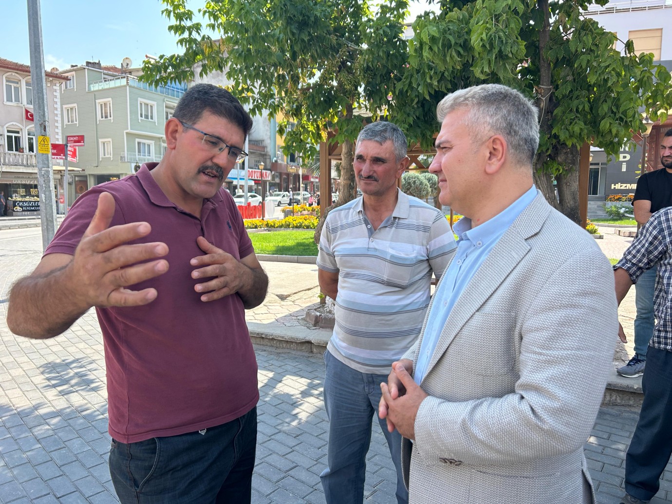 Canbey: “İvrindi İçin Omuz Omuza Çalışıyoruz”
