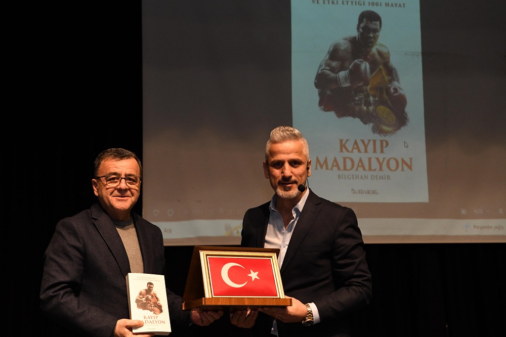 EFSANE BOKSÖR MUHAMMED ALİ ALTIEYLÜL’DE ANILDI