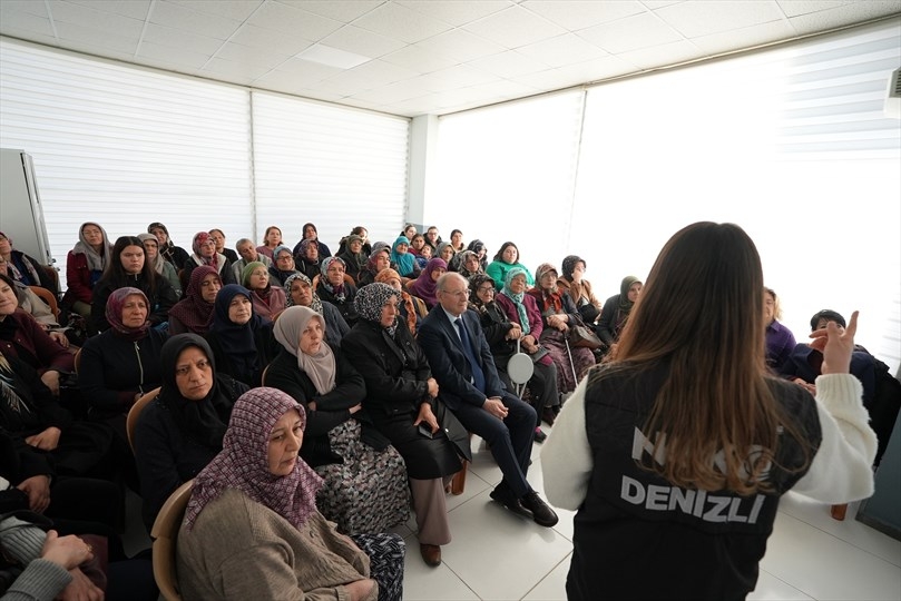 Kadın Meclisi, Eğitim Çalışmalarına Başladı