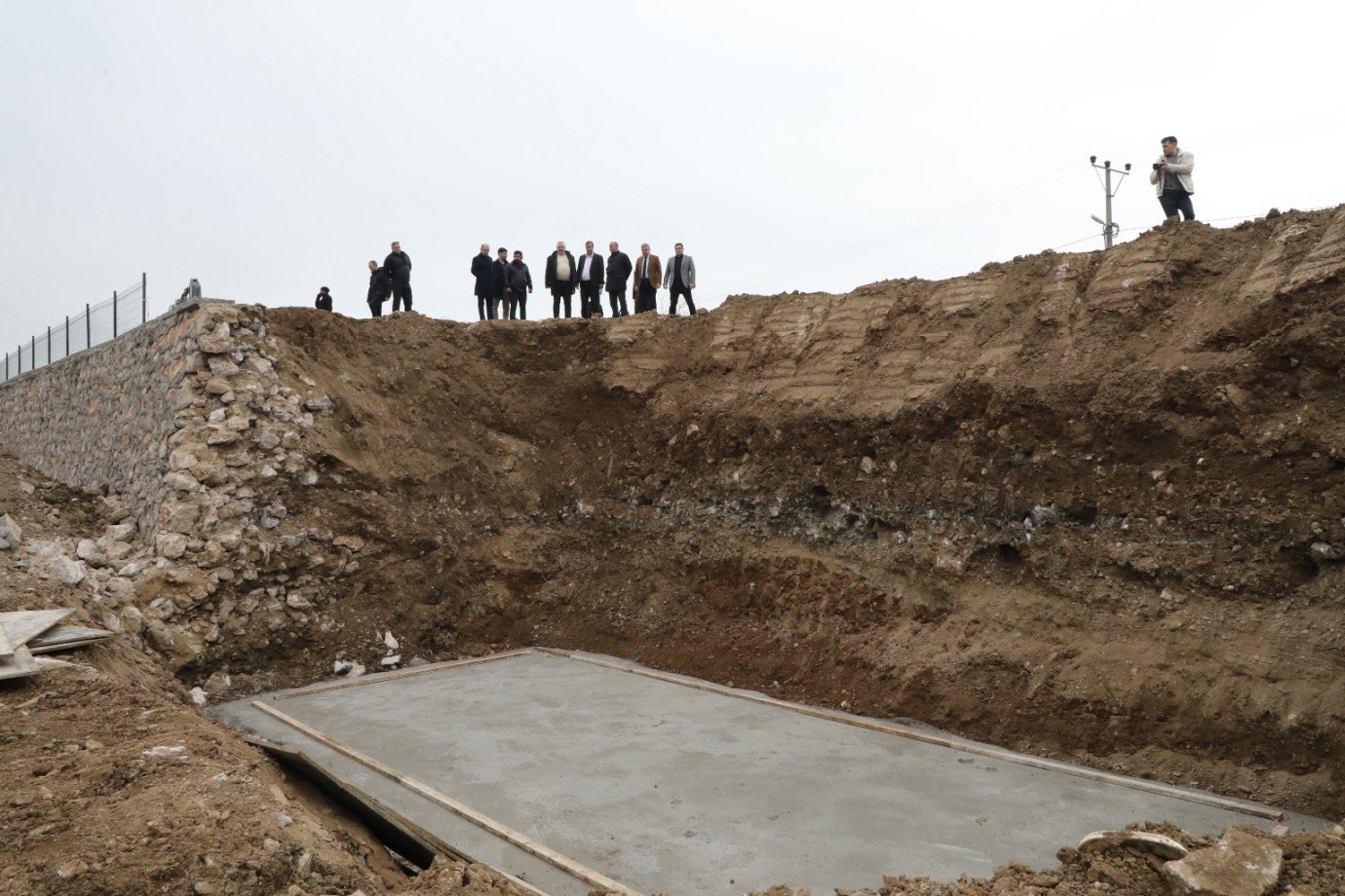 Edremit Çayı üzerine yeni köprü hızla ilerliyor
