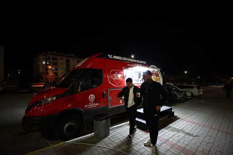 Büyükşehir, Gönüllere Dokunmaya Devam Ediyor