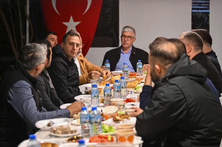 Minibüsçülerle Sahurda Bir Araya Geldi!