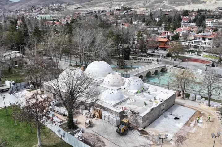 Konya'daki 600 Yıllık Tarihi Hamam, Su Müzesi Olarak Yeniden Hayata Geçirilecek