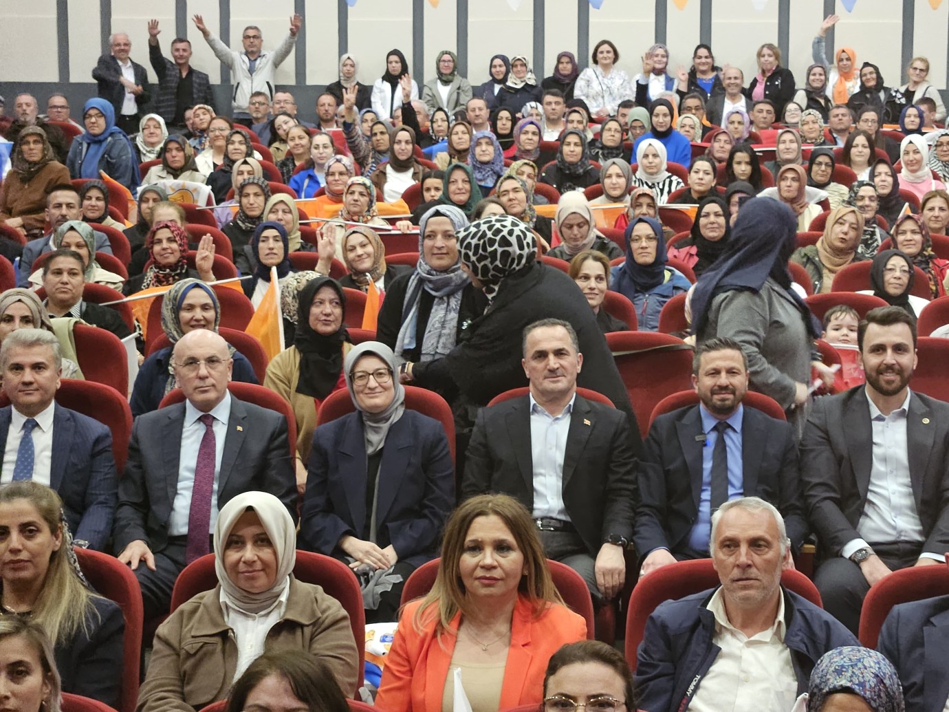 AK Parti Balıkesir İl Danışma Meclisi Coşkuyla Gerçekleştirildi