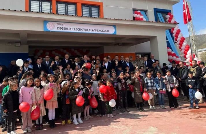 Bitlis’te 11’inci Köy Okulu Hizmete Açıldı