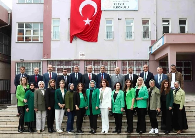Bursa Gemlik 11 Eylül İlkokulu'nda Sağlıklı Yaşam Etkinlikleri Düzenlendi