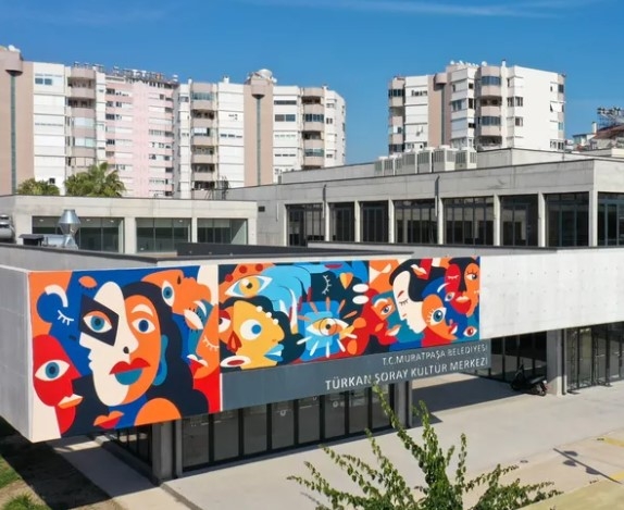 Sanatseverler, Muratpaşa'da 'Mistik Dokular' Sergisinde Buluşuyor