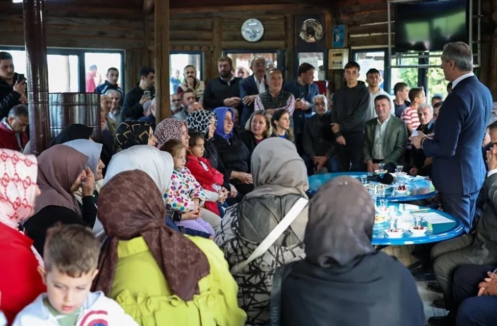 Sakarya’da Başkan Alemdar, Vatandaşların Sorularını Yanıtladı