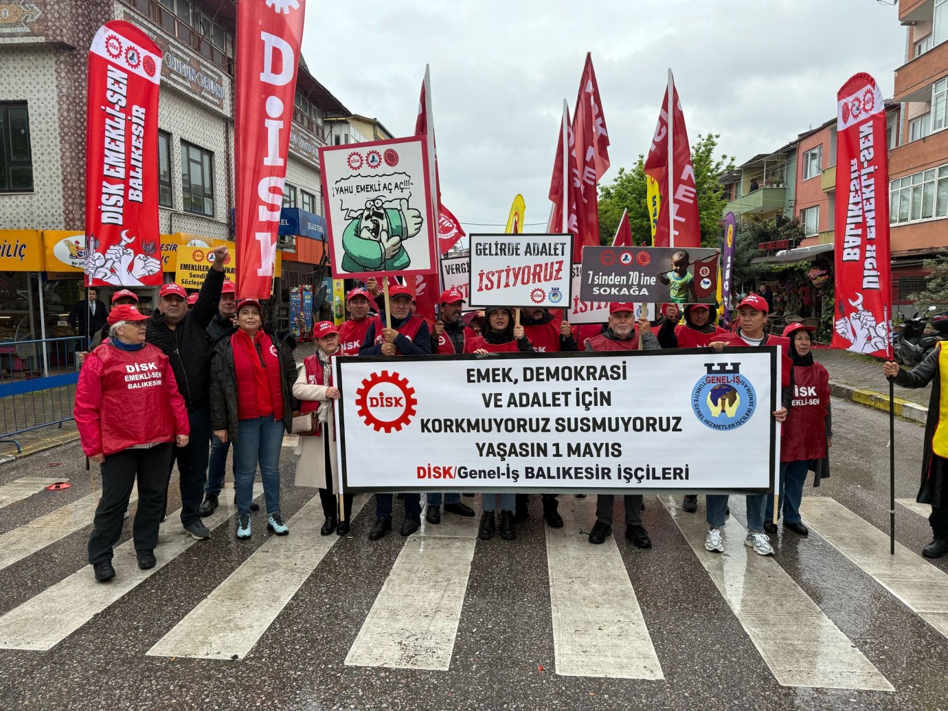 Balıkesir’de Fırıntaş’ta Yetki DİSK Genel-İş’te: Toplu Sözleşme görüşmeleri başladı