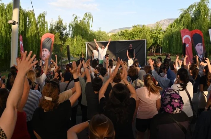 Manisa’da Gençlik Festivali’ne Dans ve Spor Damgası