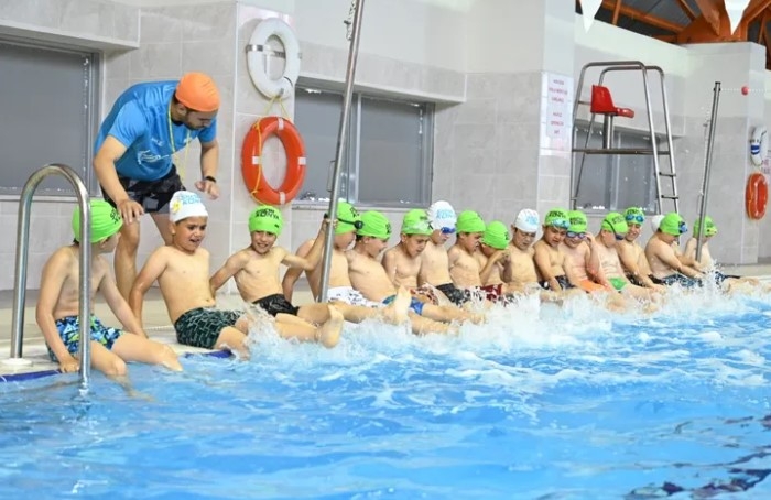 Konya Büyükşehir’den 6 İlçede Yüzme Eğitimi Atağı