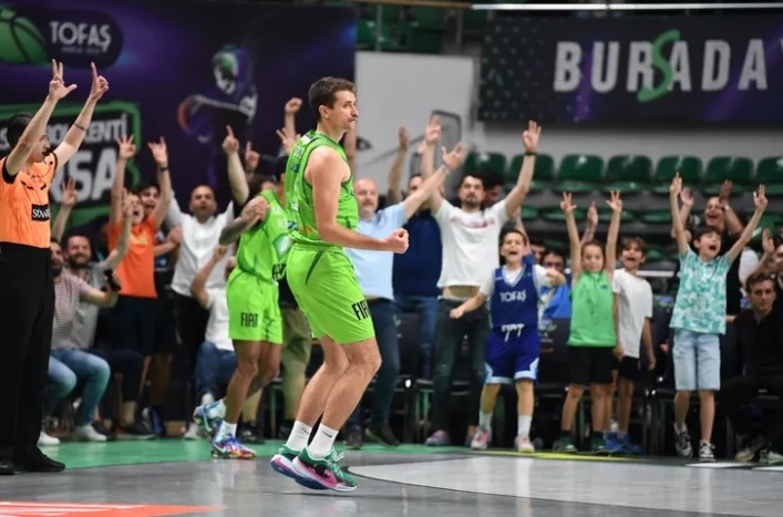 TOFAŞ’tan Play-Off Çeyrek Finaline Hızlı Başlangıç