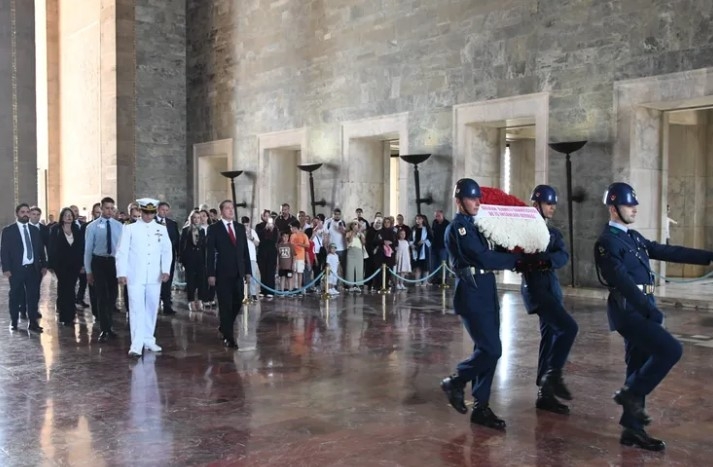 BALKANTÜRKSİAD Yönetim Kurulu Anıtkabir’de
