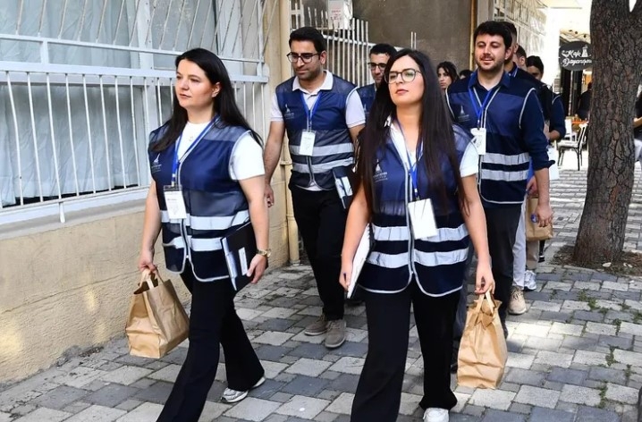 İzmir’de Saha Ekipleri 12 Bin Haneyi Ziyaret Etti