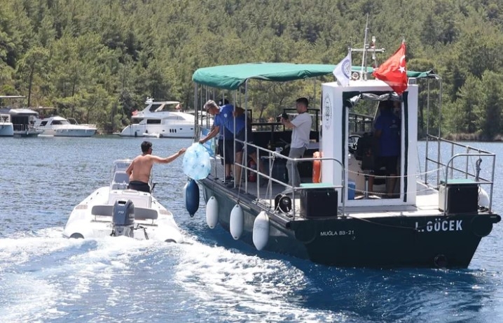 Muğla Koyları 8 Atık Alım Teknesiyle Koruma Altında