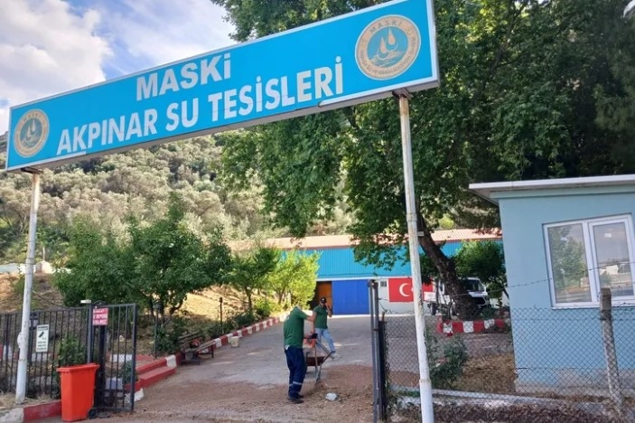 Manisa’da Su Depolarında Yangın Önlemi: Çevre Temizliği Yapıldı