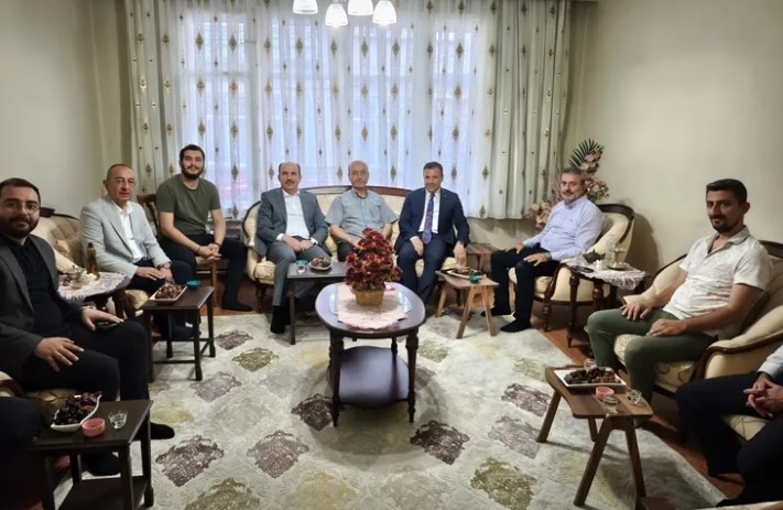 Başkan Altay'dan Kutsal Topraklarda Konyalı Hacılara Ziyaret