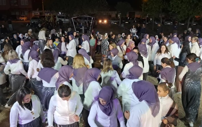 Pazaryeri’nde 'Şalvar Gecesi' Renkli Anlara Sahne Oldu