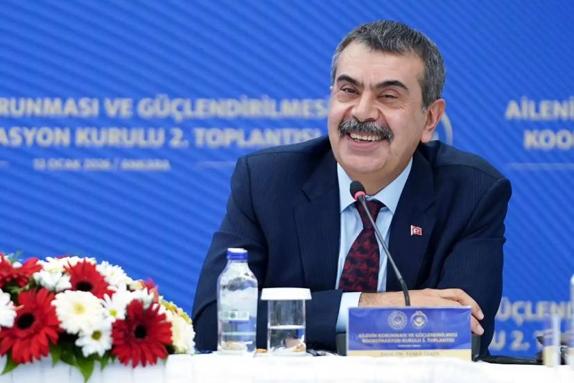 Karne Sevinci Başladı, Bakan Tekin’den Tatil Mesajı