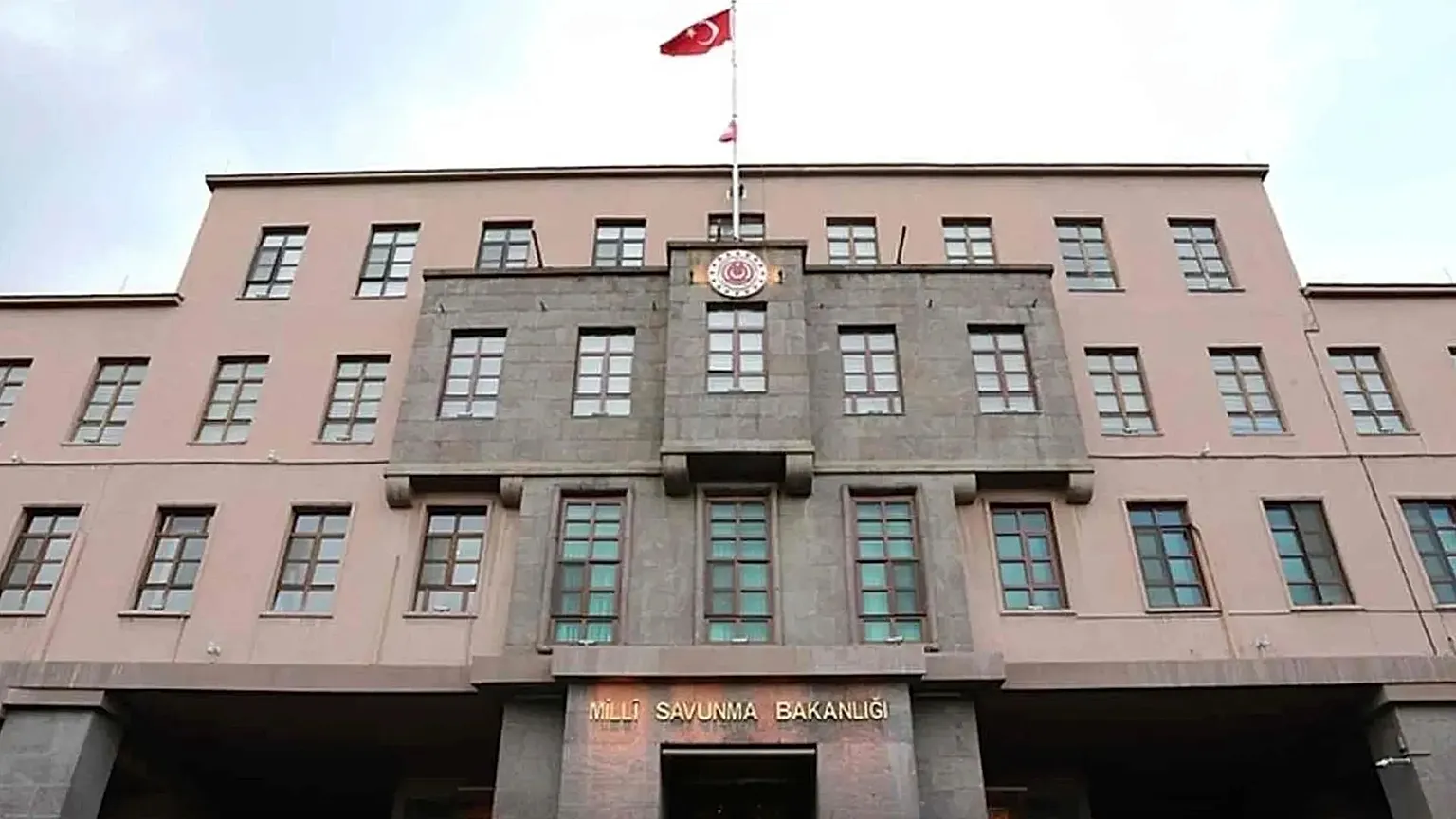 MSB: Türk Hava Sahasına Giren Balistik Mühimmat Etkisiz Hale Getirildi!