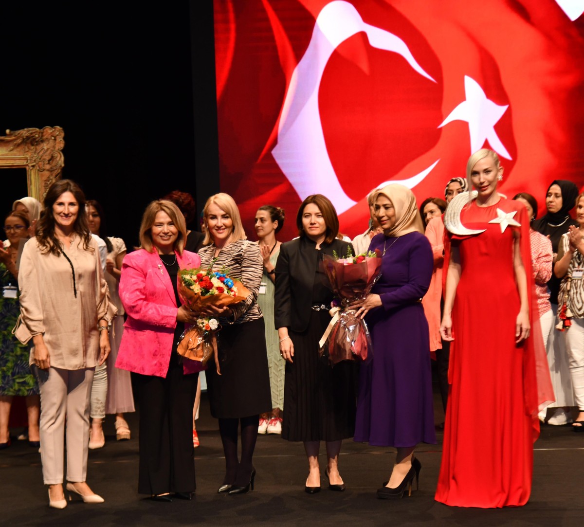 Büyükşehir kurtuluşun 100. yılını birçok etkinlikle kutladı