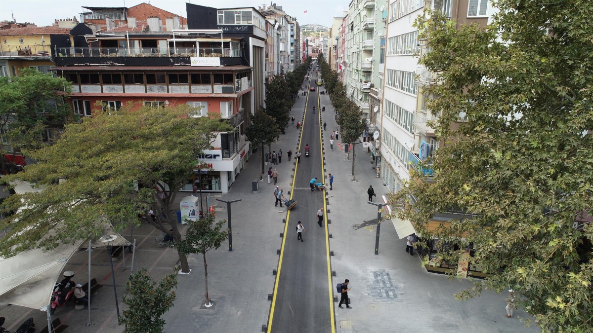 Milli Kuvvetler Caddesi araç trafiğine açıldı