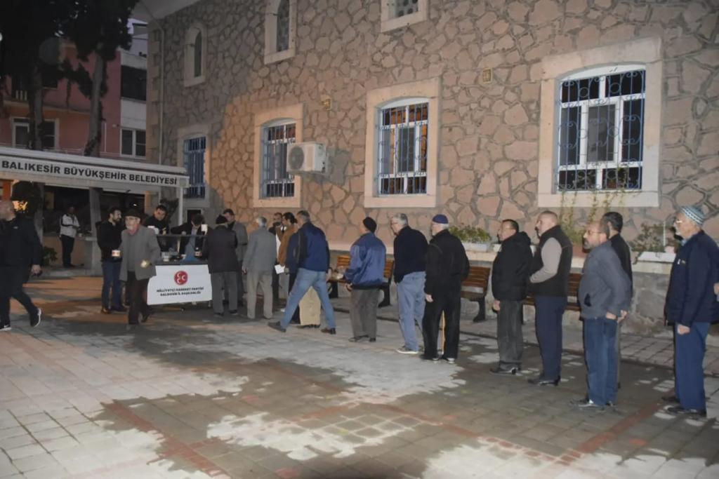 Balıkesir’de MHP Sabah Çorbası Geleneğini Sürdürüyor