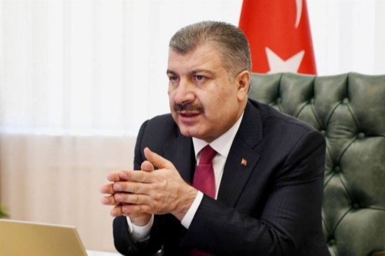 Bakan Fahrettin Koca: Yoğun bakımdaki 2 hastanın durumu ciddi