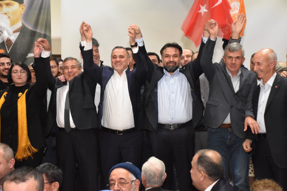 BANDIRMA’DA AK PARTİ RÜZGARI 