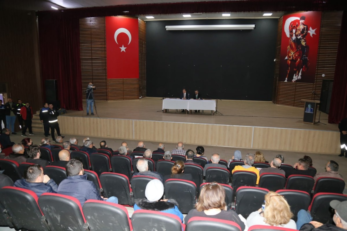 Edremit’te Doğalgaz Bilgilendirme Toplantısı Yapıldı