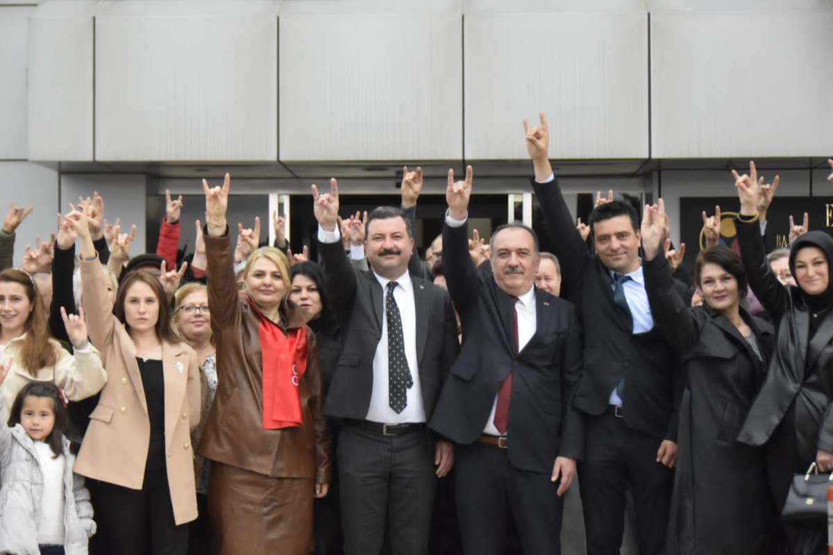 MHP Balıkesir'de Yeni Üye Katılımları Sürüyor