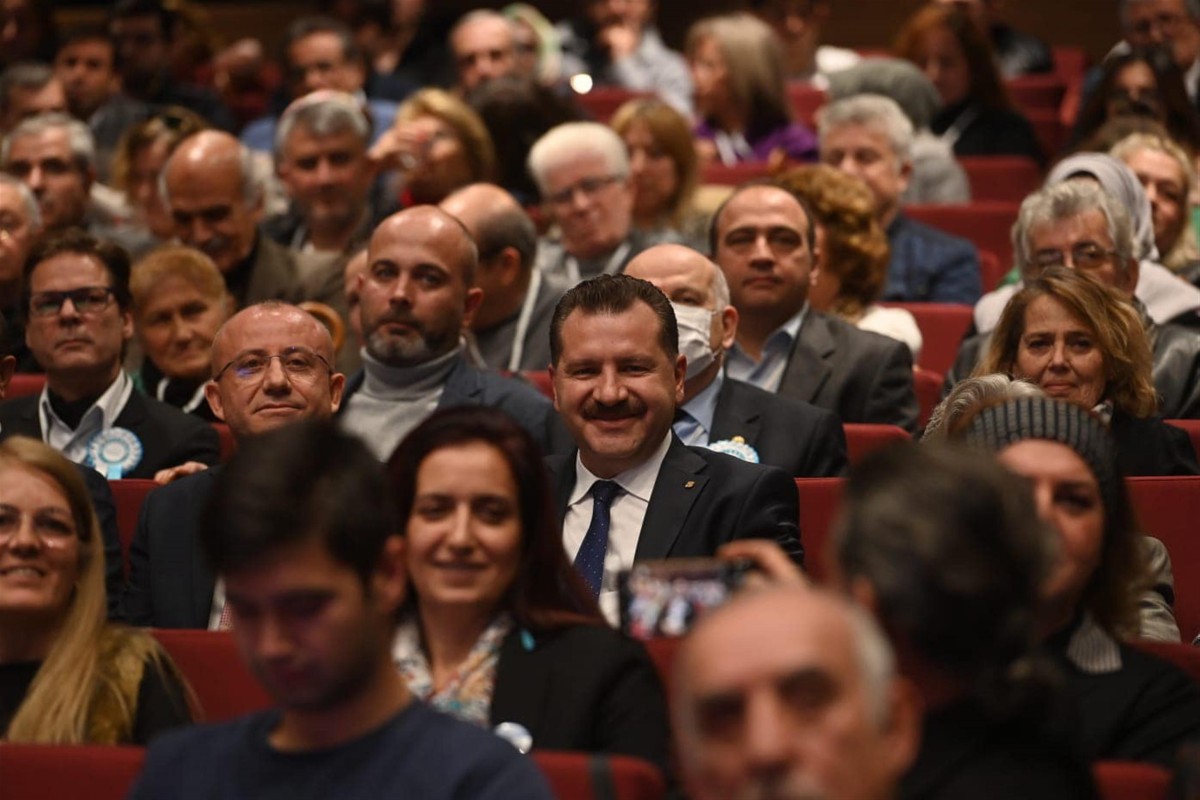  ‘Türkiye’ye ışık tutan örnek işler yapıyoruz’