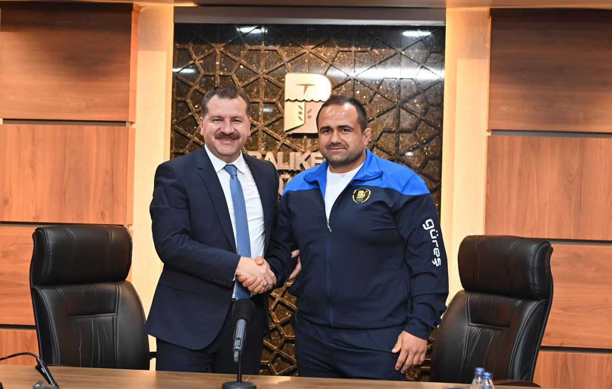 Başpehlivan Yeşil Balıkesir adına kol bağlayacak