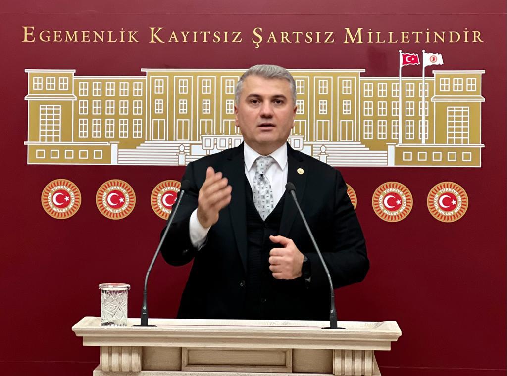 Mustafa Canbey: “Süreci Manipüle Ediyorsun!”