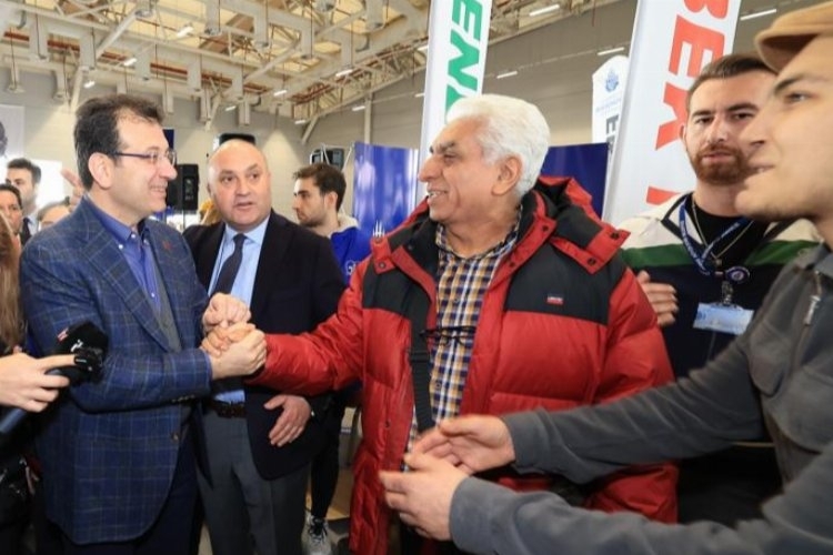 Ekrem İmamoğlu: İnterneti kesenler, hukuken hesap vermeli