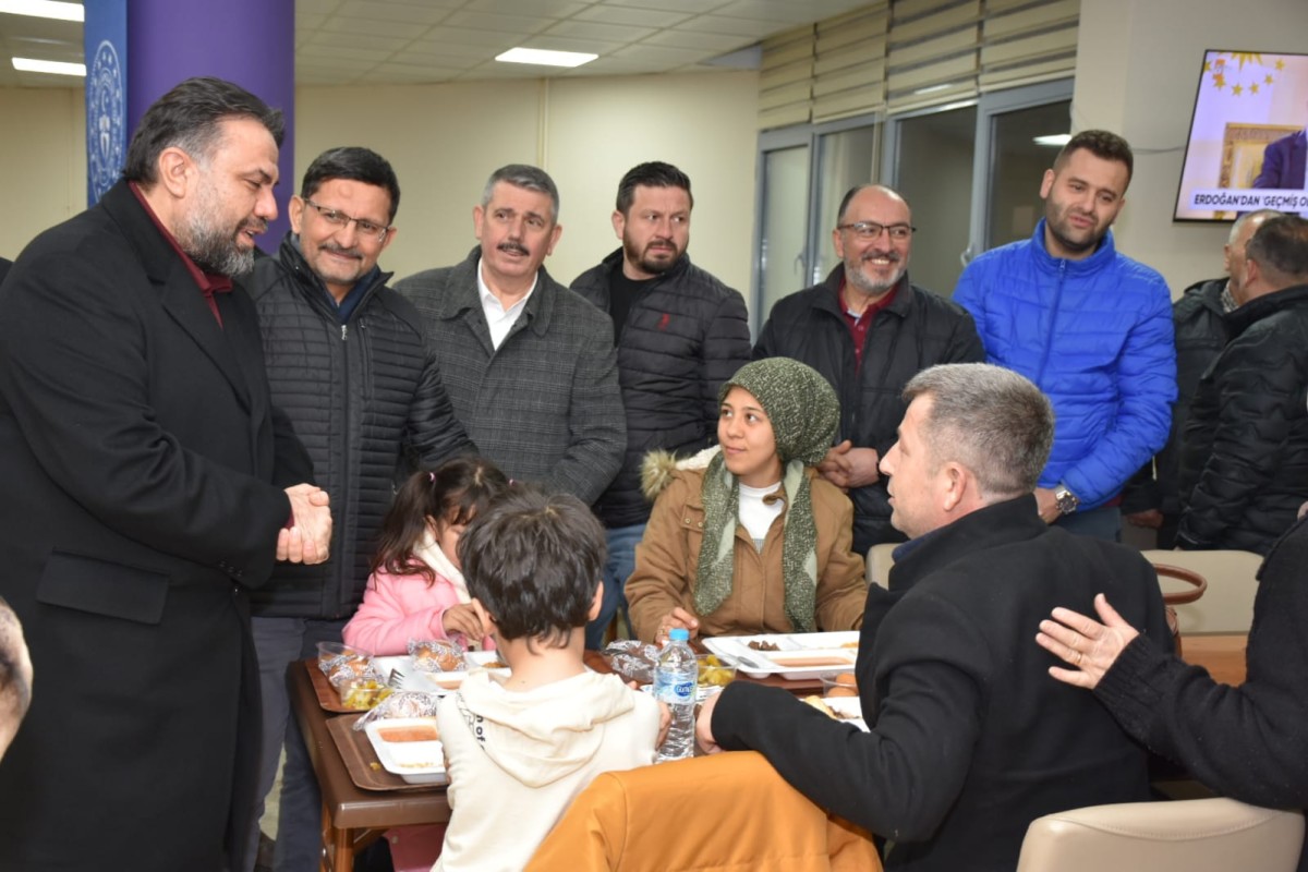 “DEPREM’DE BALIKESİR TEK YÜREK OLDU”