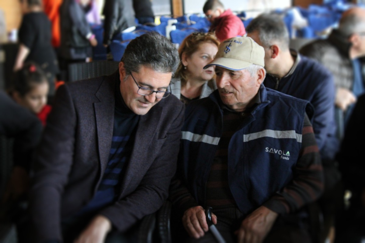 ENSAR AYTEKİN DEPREMZEDELERİ DİNLEDİ